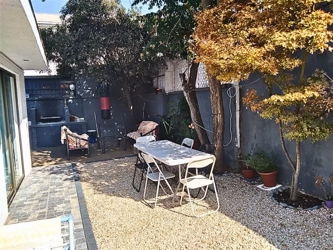 Casa en venta de 2 dorm. en Las Condes
