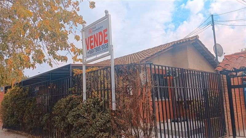 CASA ESQUINA EN VENTA 3 DORMITORIOS, 2 ESTAC. EN PUENTE ALTO