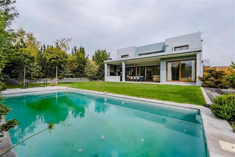 Casa en Condominio Los Bosques en venta de 4 dorm. en Colina