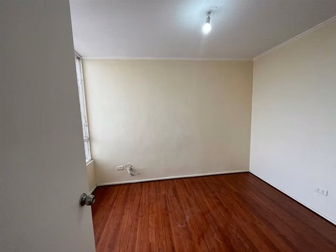 Departamento en venta 3 dormitirios 1 baño en La Cisterna