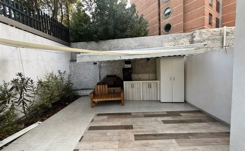Dpto. 3 dorm. 2 bñ. 2 estac. bd. en Lo Contador, Providencia