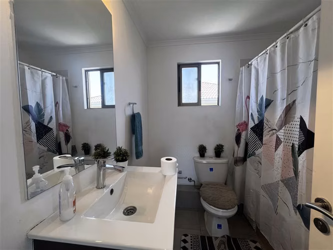 Casa en venta 3 dorm 3 bañ 1estar piscina en Padre Hurtado
