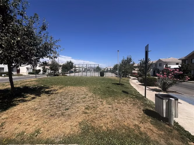 Casa en venta 3 dorm 3 bañ 1estar piscina en Padre Hurtado