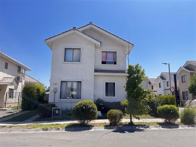 Casa en venta 3 dorm 3 bañ 1estar piscina en Padre Hurtado