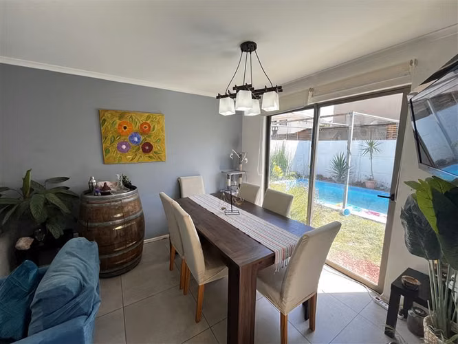 Casa en venta 3 dorm 3 bañ 1estar piscina en Padre Hurtado