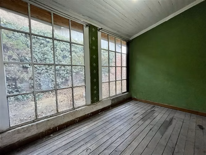 Sitio gran terreno en venta en La Cisterna