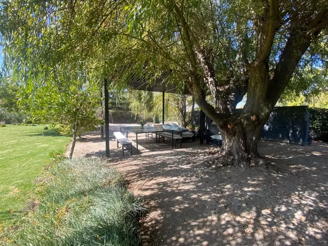 Venta Casa 5 Dormitorios en Chicureo, Colina.