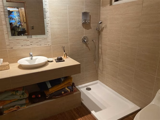 Lo Barnechea, casa georgian, amplios jardines y naturaleza