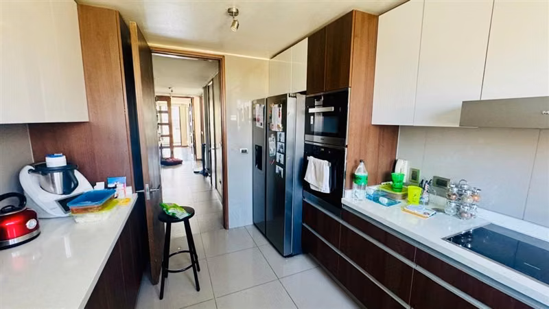 ROOFTOP en venta de 3 dorm.+salita Portal La Dehesa