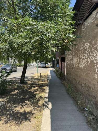 Venta Sitio 480m2, próximo metro P. Chacabuco. Independencia