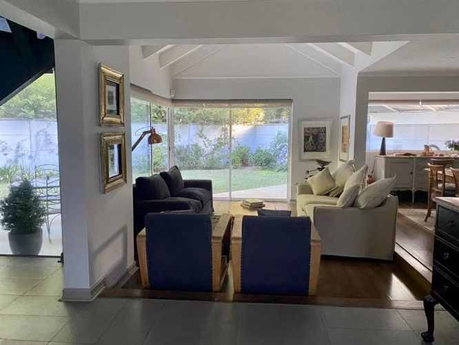 Casa en SECTOR QUILAMAPU cond.en venta de 4 dorm. en Chillán
