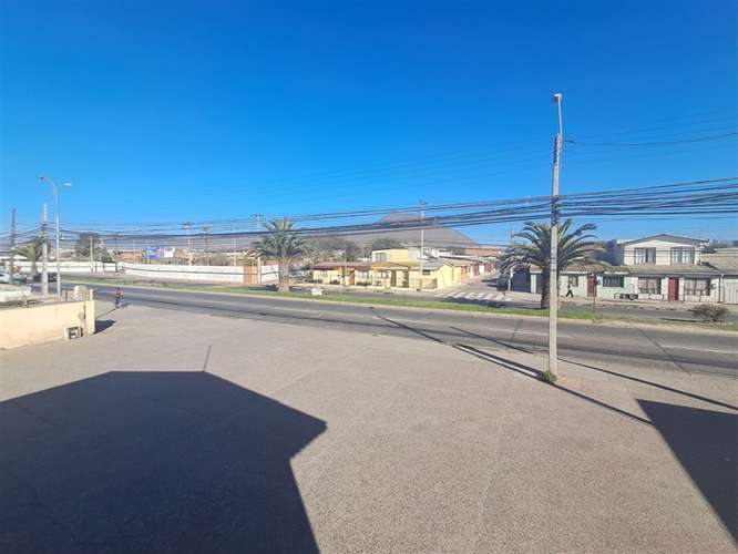 Ampli superficie con Local Comercial en venta en La Serena. - Imagen 8