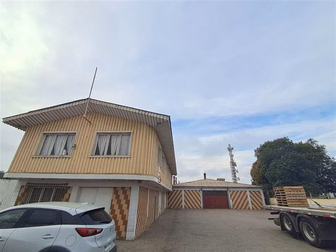 Ampli superficie con Local Comercial en venta en La Serena.