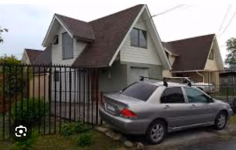 Casa en VENTA a pasos del MALL. CON PANEL SOLAR. 3192 UF