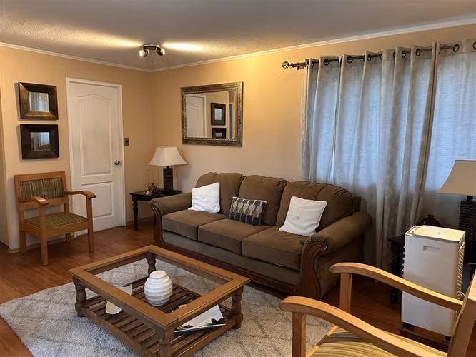 Casa en VENTA a pasos del MALL. CON PANEL SOLAR. 3192 UF