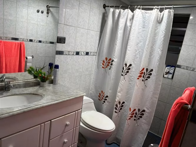 Casa en venta de 2 dorm. en San Bernardo