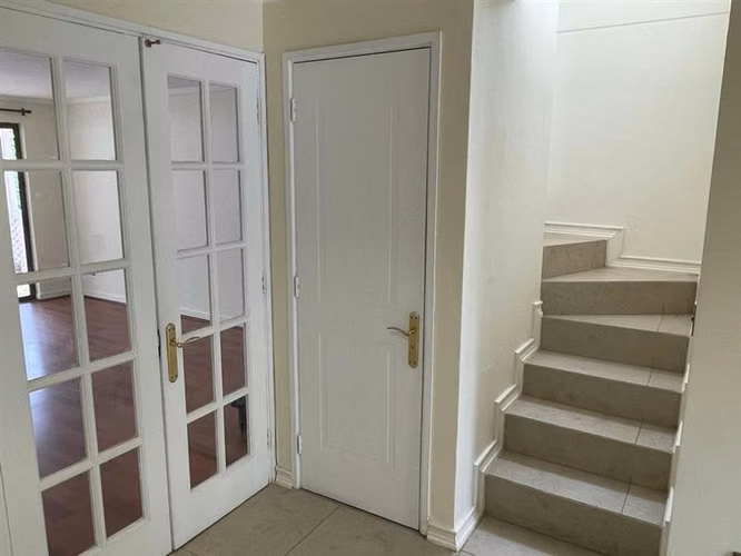 Casa en venta en La Florida 5 dormitorios 3 baños
