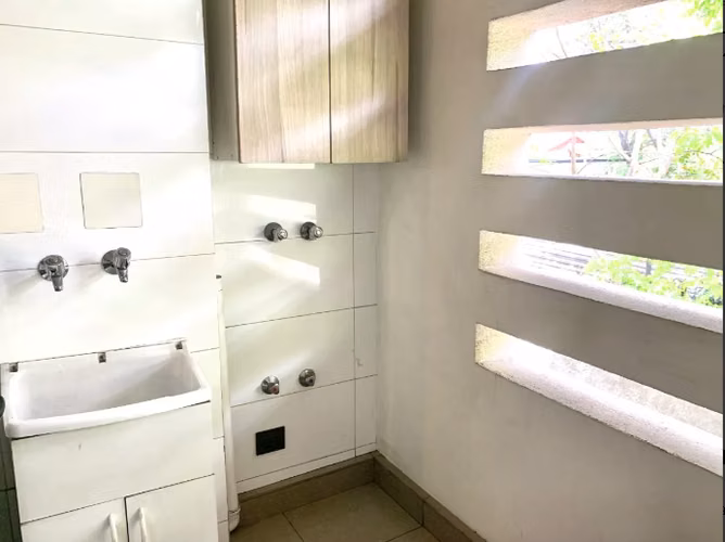 Martin Alonso Pinzón, Las Condes. 2E. 4D. 3B. Rotonda Atenas