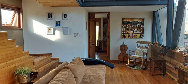 Casa con Rol propio y recepción final en Peñalolén