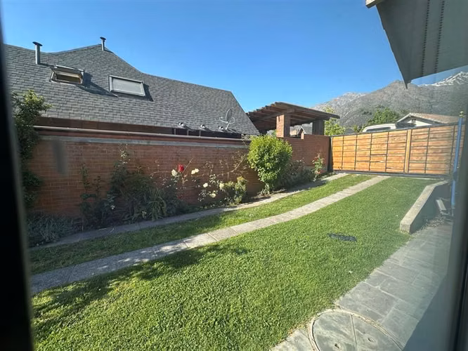TusCorredores vende con exclusividad casa Sector las Pircas