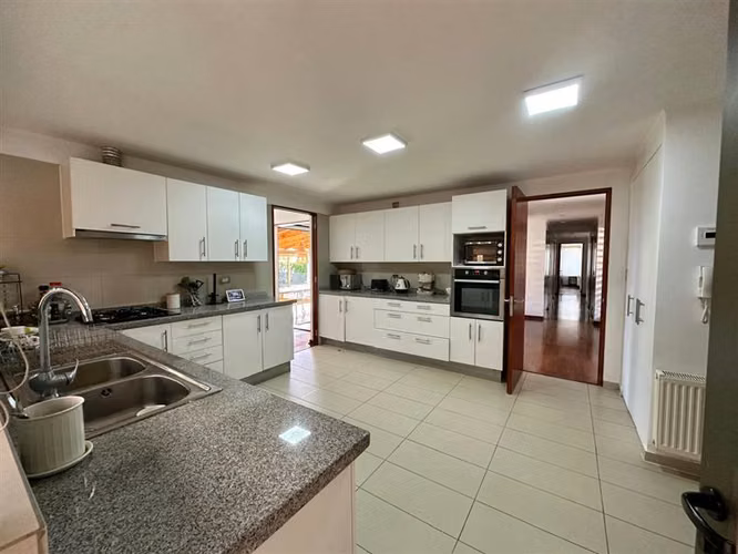 TusCorredores vende con exclusividad casa Sector las Pircas