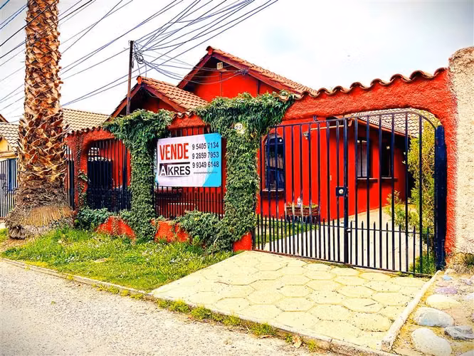 Casa en Av. Quilin Portal de la Viña, Peñalolén