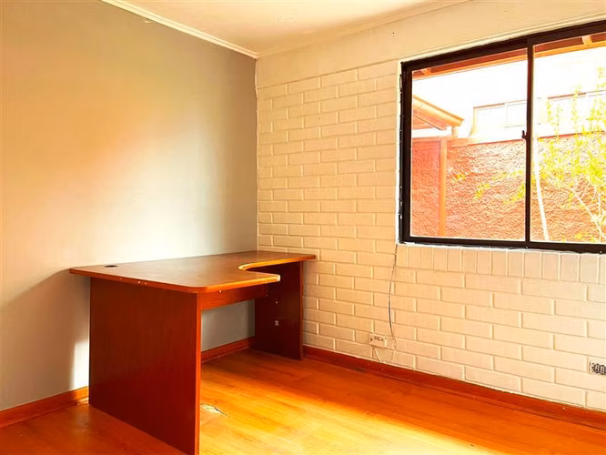 Casa en Av. Quilin Portal de la Viña, Peñalolén
