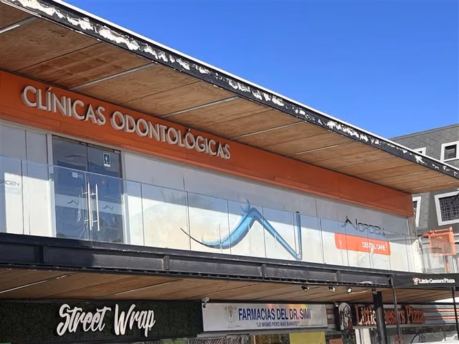 Local Comercial en Arriendo en Lo Barnechea