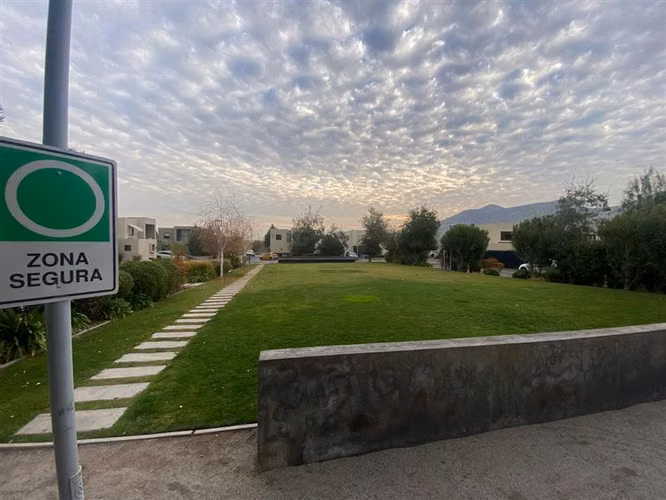 Venta Casa Piedra Roja, Chicureo 3 Dormitorios, Colina.