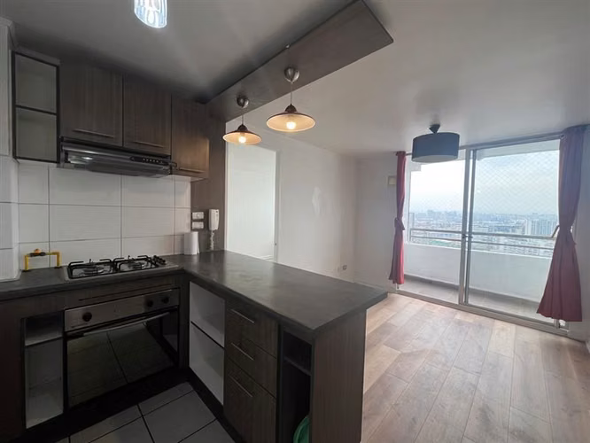 Departamento en venta de 2 dorm. A paso del metro RodrIgo Ar