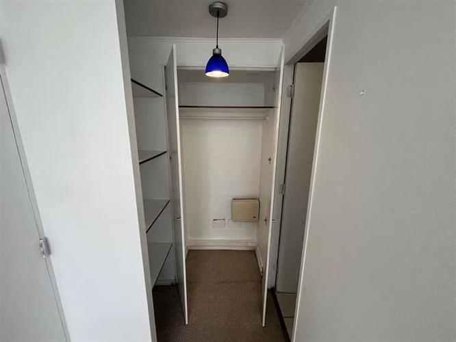 Departamento en venta de 2 dorm. A paso del metro RodrIgo Ar