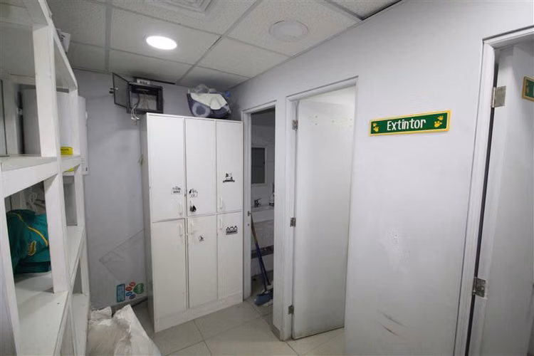 Local Comercial nivel calle en stripcenter de Vitacura