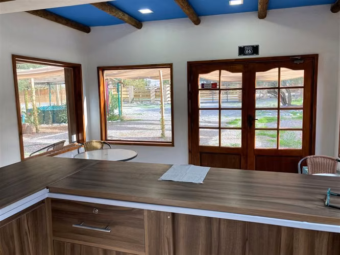 Local Comercial de comida c/cabañas en venta en Vicuña