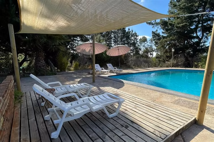 Casa Amoblada en venta de 4 dorm. en Algarrobo