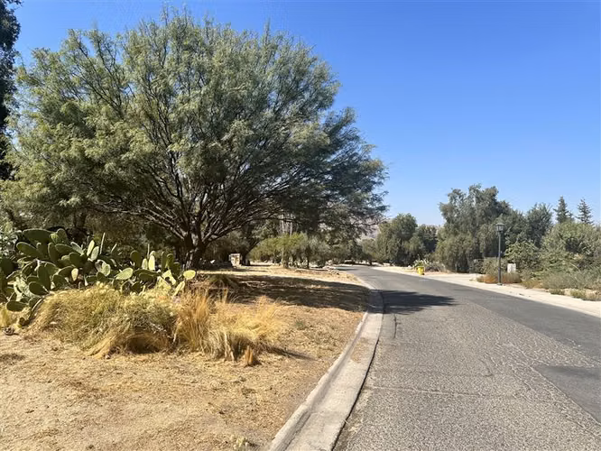Sitio en venta en Colina urbanizado en Brisas de Chicureo