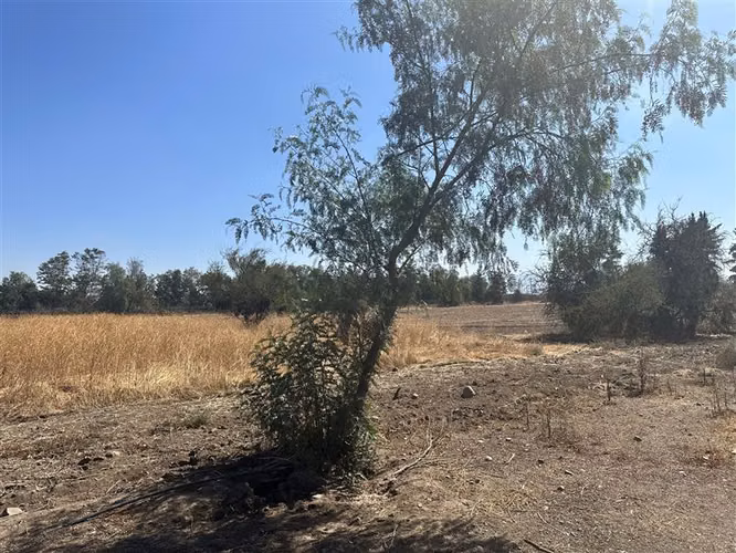 Sitio en venta en Colina urbanizado en Brisas de Chicureo
