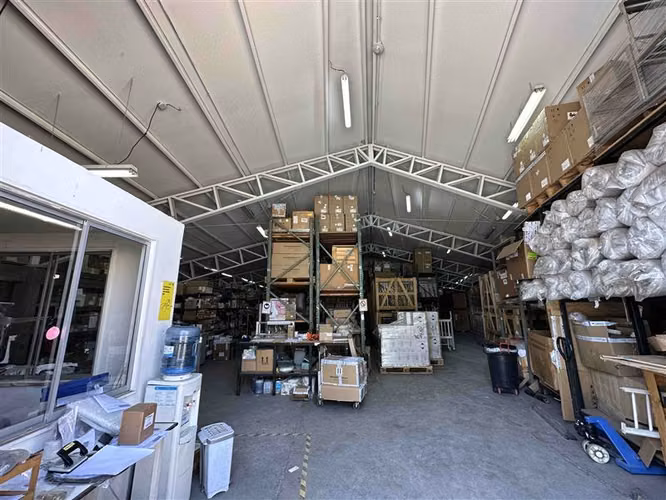 Local Comercial en arriendo en Independencia