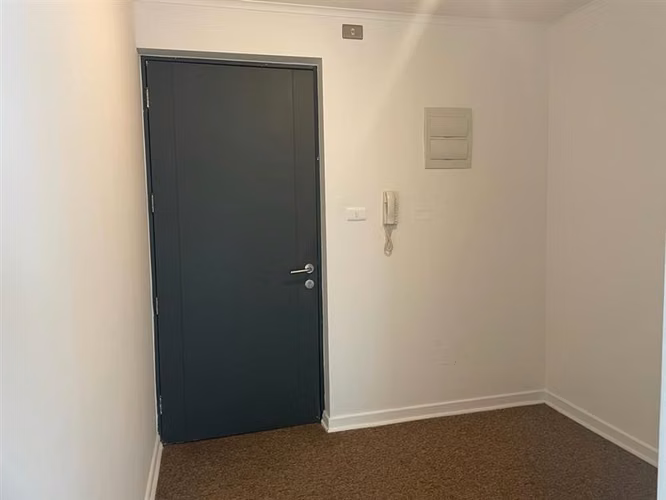 Hermosa Oficina en venta 1Privado+ 1 Baño, Las Condes: - Imagen 4
