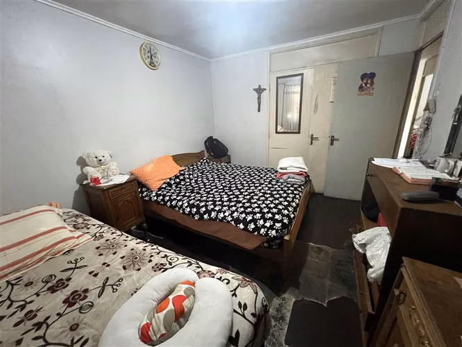 Vendo casa 4 Dormitorios 2 BañosJardín amplio Villa Macul