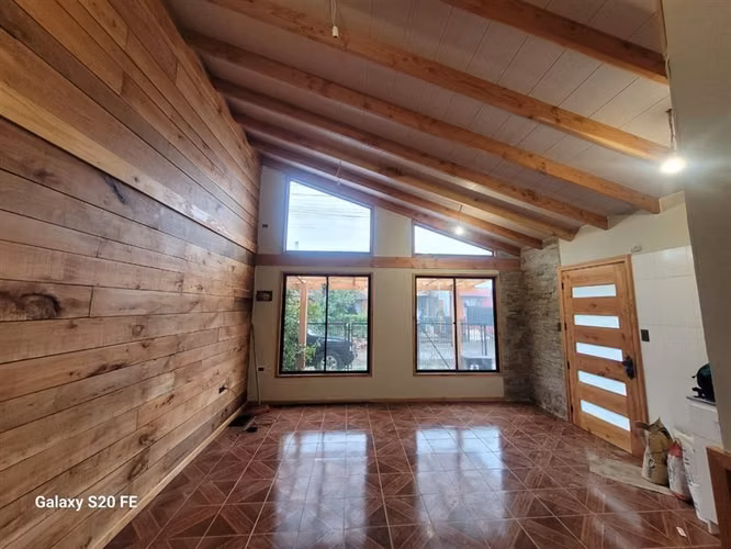 Casa en venta de 3 dorm. en Villarrica