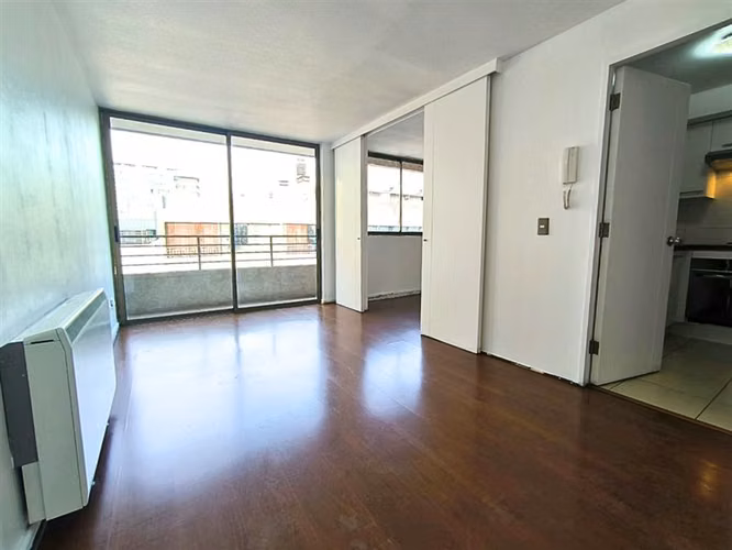 Departamento En Venta De 1 Dorm. Metro Santa Isabel