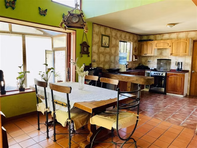 Casa en venta de 5 dorm. Condominio Santa Sofia sector Liray