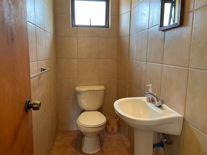 Casa en venta de 5 dorm. Condominio Santa Sofia sector Liray