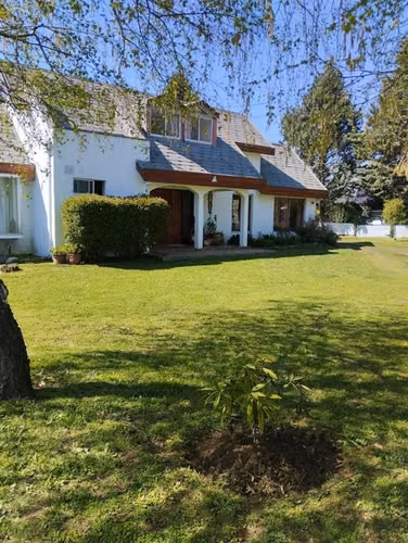 Casa en parcela km 9. en venta de 5 dorm. en Chillán