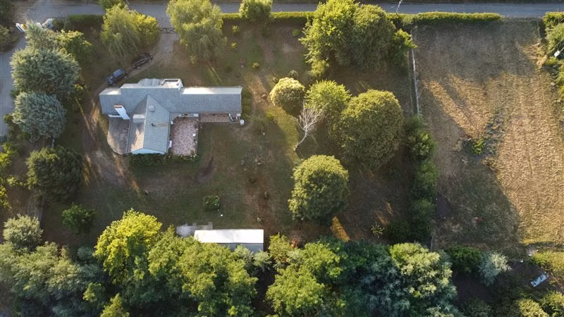 Casa en parcela km 9. en venta de 5 dorm. en Chillán