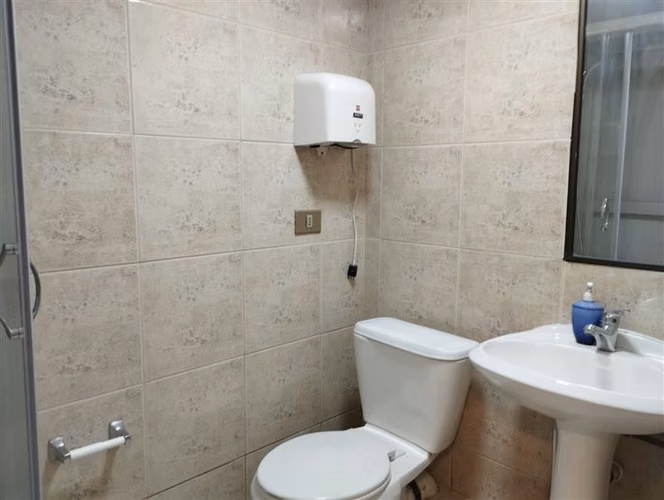 Venta 4 Oficinas/ 2 Recepcion/ 4 baños/ 2 estac/ bodeg /
