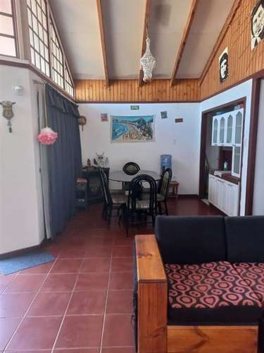 Casa en venta de 4 dorm. en El Tabo