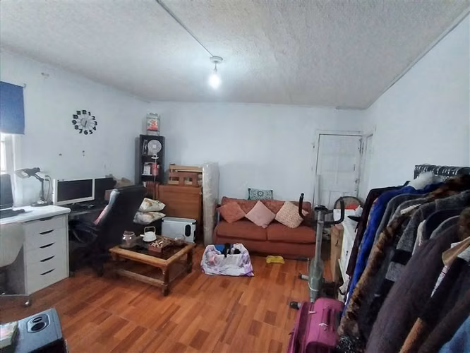 REBAJADA !!! CASA ESQUINA 438 MTS TERRENO 160 CONSTR 4D/2B