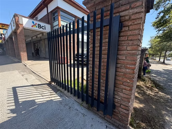 Local Comercial nivel calle Stripcenter Portal Consistorial