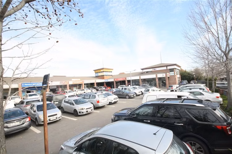 Local Comercial nivel calle Stripcenter Portal Consistorial